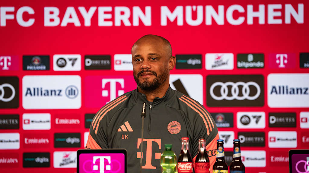 Vincent Kompany spricht im Pressetalk vor Heidenheim