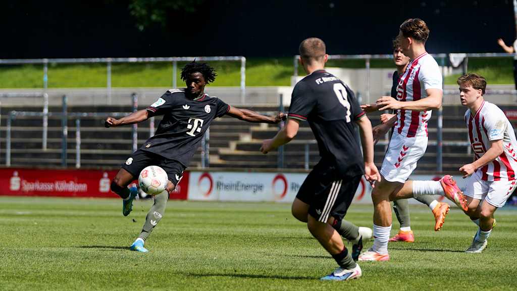Oluwaseyi Wilson holt zum Schuss aus.