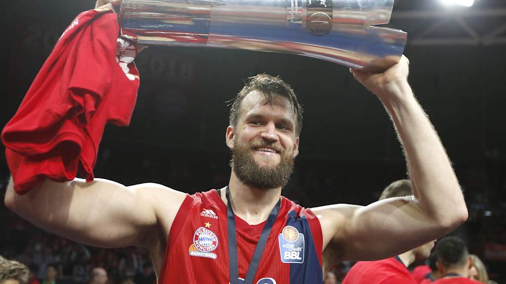 Danilo Barthel Pokal Jubel