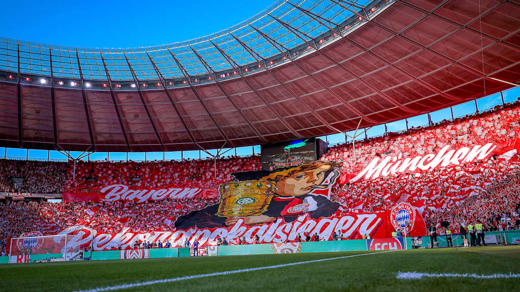 Die Choreografie der FC Bayern-Fans vor dem DFB-Pokal-Finale gegen den VfB Stuttgart.