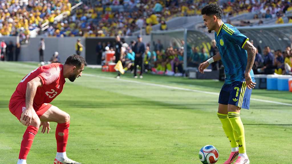 Luis Diaz am Ball im Testspiel Kolumbiens gegen Jordanien