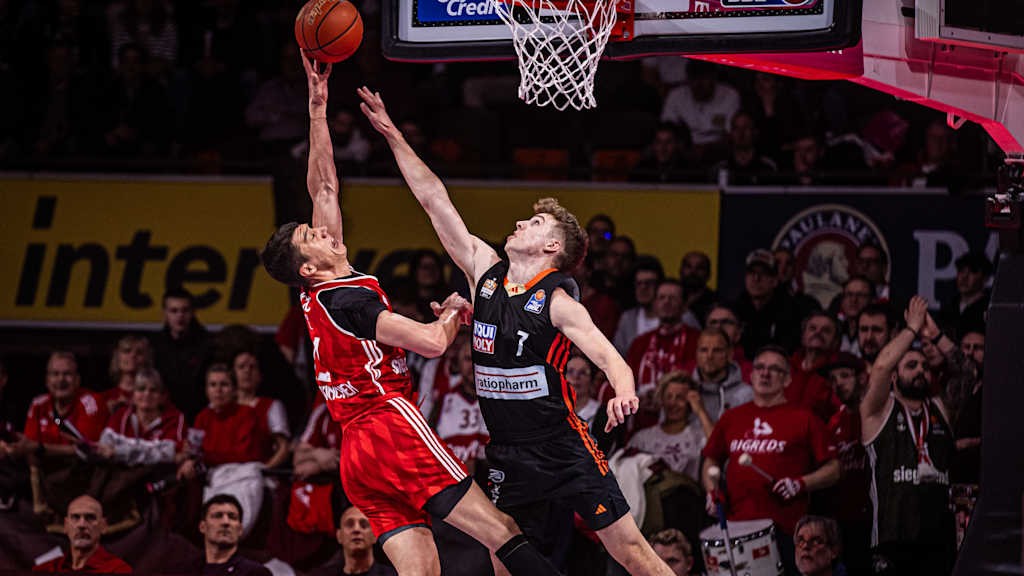Vladimir Lucic, Tobias Jensen, Block, Wurf