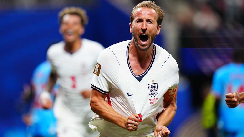 Harry Kane bejubelt seinen Doppelpack gegen den Kongo mit England im Sechzehntelfinale der WM