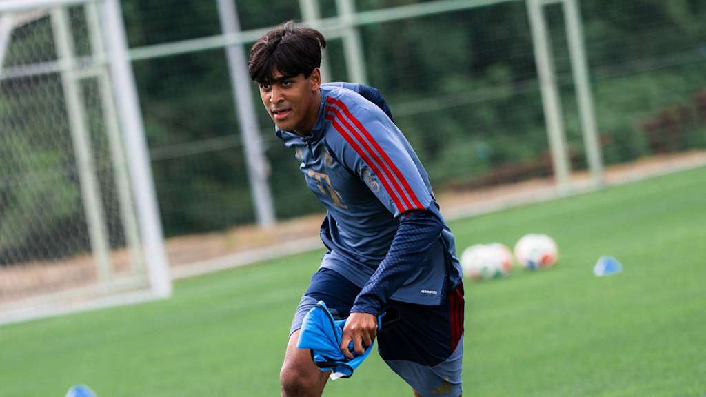 Aryan Bose vom FC Bayern World Squad im Training