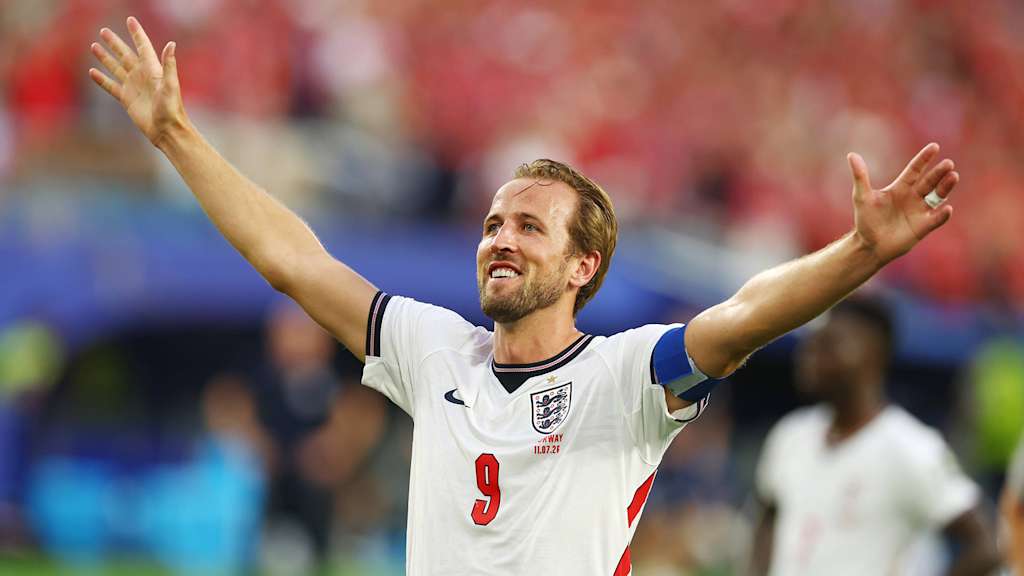 Harry Kane jubelt nach dem Sieg der englischen Nationalmannschaft gegen Norwegen.