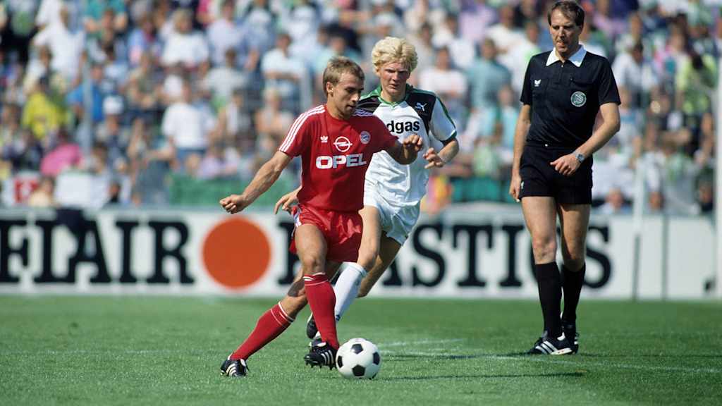 Hansi Flick with a Gladbach player who soon went on to play for Bayern.
