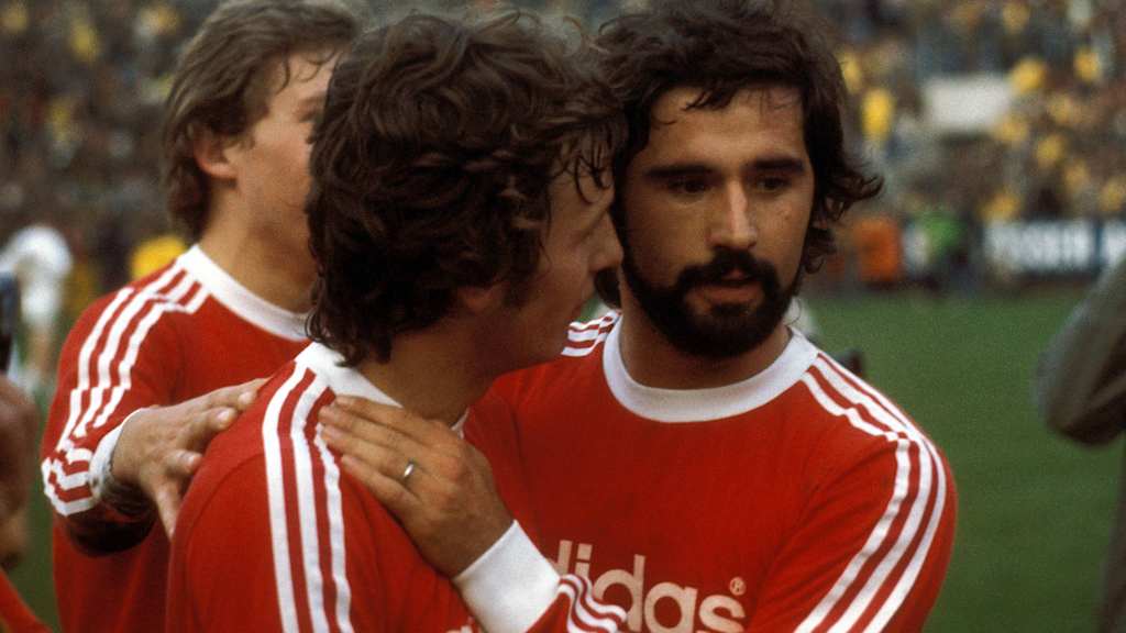 Wunder gab es immer wieder beim FC Bayern – hier feiert Klaus Wunder 1974 mit Gerd Müller.