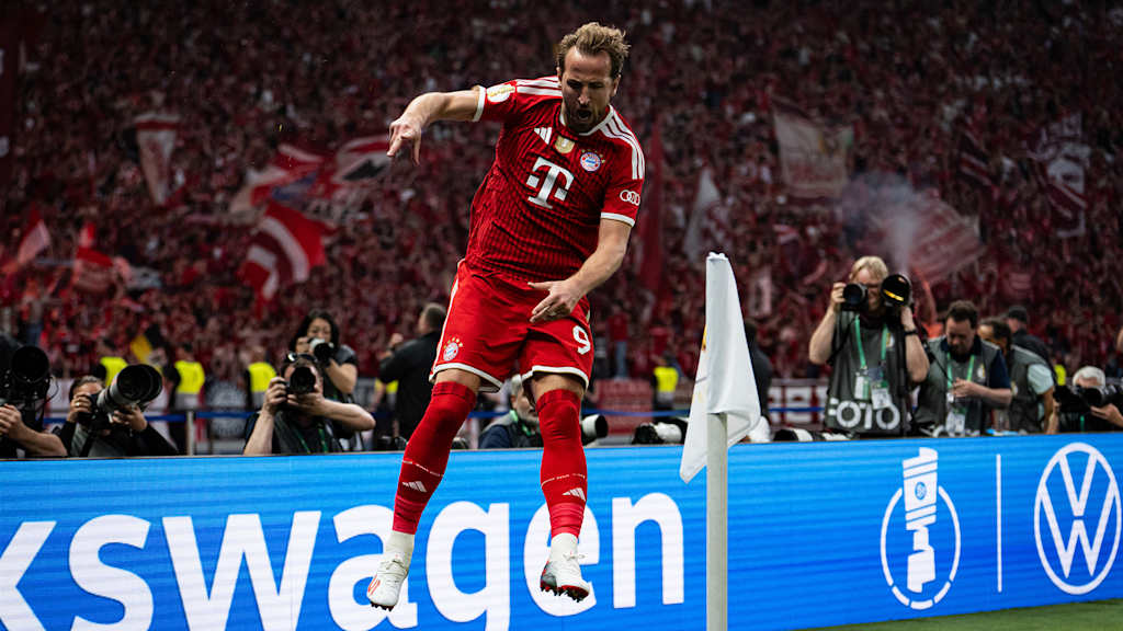 Harry Kane bejubelt sein Tor zum 1:0 im DFB-Pokal-Finale zwischen dem FC Bayern und dem VfB Stuttgart.