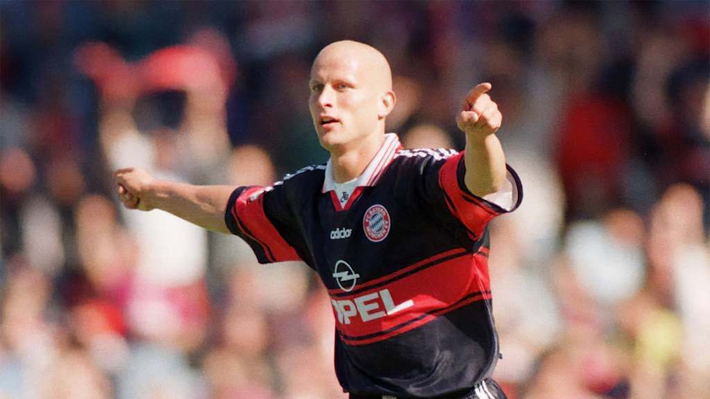 Sparte bei der Frisur, aber nicht bei den Toren: "Fußballgott" Carsten Jancker.