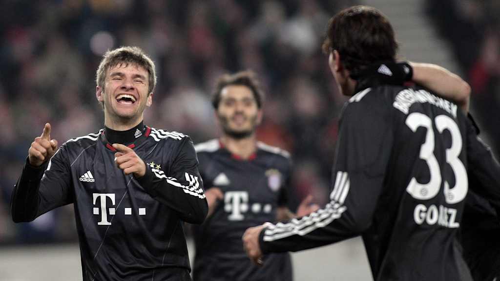 Weihnachts-Wahnsinn 2010, Teil 1: So jubelt ein junger Thomas Müller.