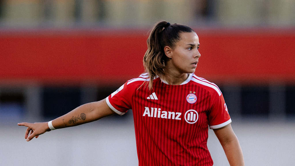 Lena Oberdorf im Einsatz gegen Mainz.
