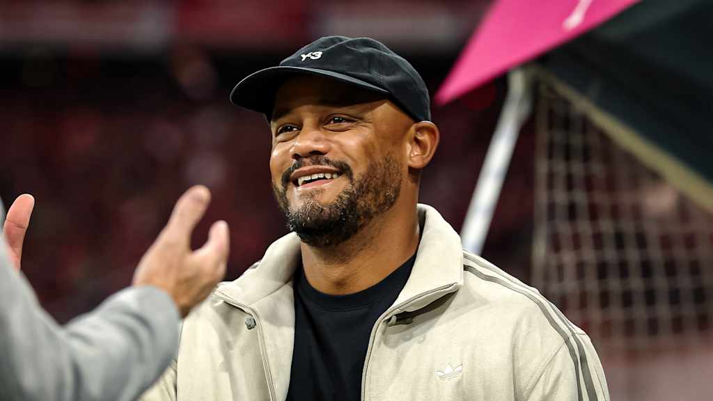 Vincent Kompany freut sich über den Kantersieg des FC Bayern gegen Union Berlin