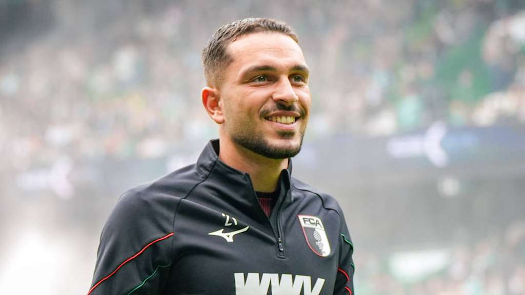 Arijon Ibrahimovic lächelt in die Kamera.
