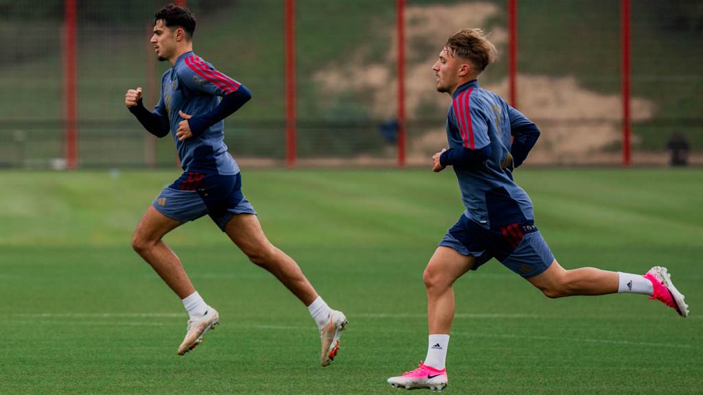 Aleksandar Pavlovic und Lennart Karl im Individualtraining in der Länderspielpause