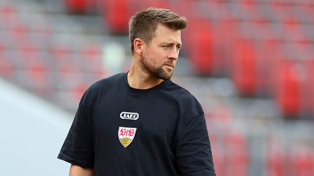 Cheftrainer Niko Schneck während eines Spiels der Stuttgarterinnen.