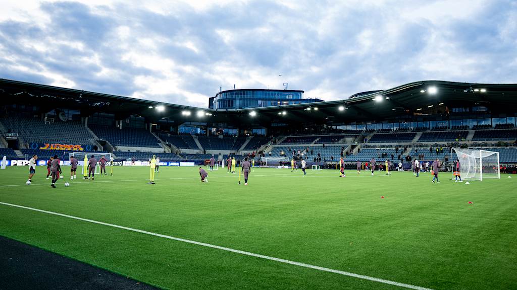 Training des FC Bayern im Viking-Stadion
