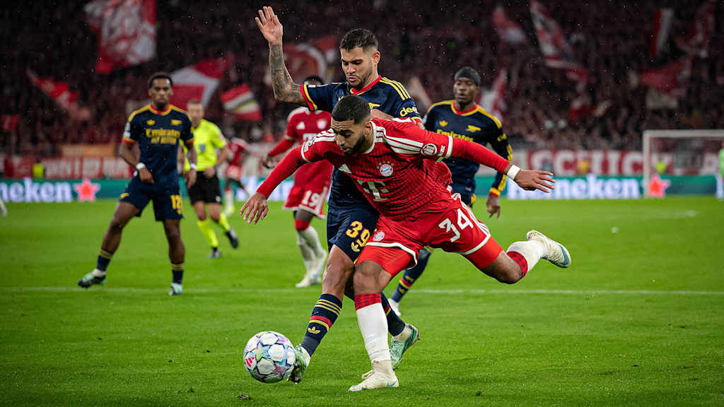 Ismael Saibari im Zweikampf während des Champions League-Heimspiels des FC Bayern gegen den FC Arsenal