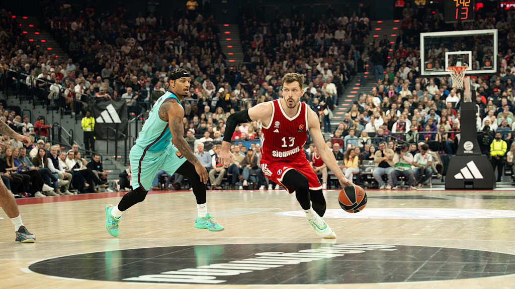 Andi Obst Dribbling
