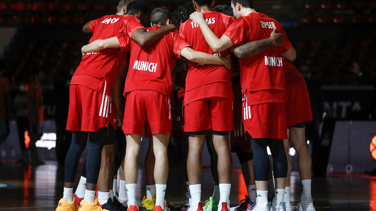 FCBB_TEAM_A131120_RAU