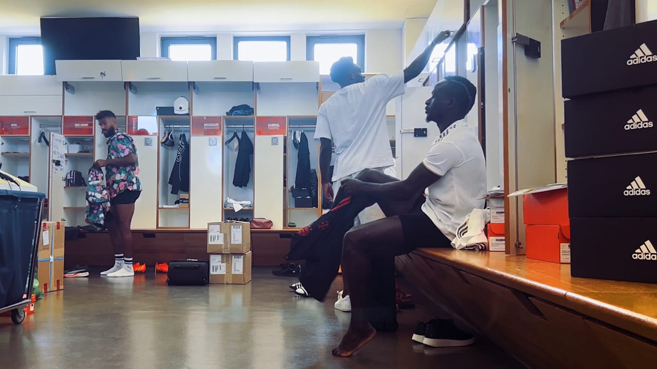 Sadio Manés first day of training