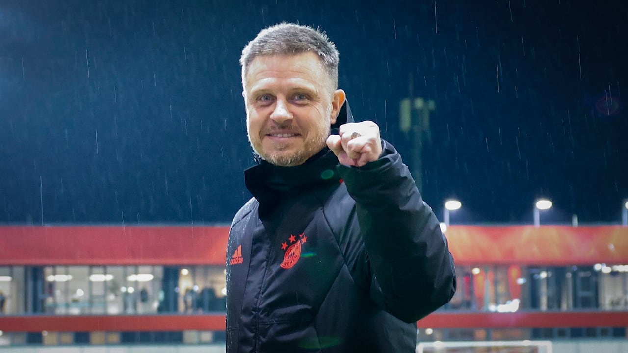 Alexander Straus Trainer FC Bayern Frauen UEFA Women's Champions League