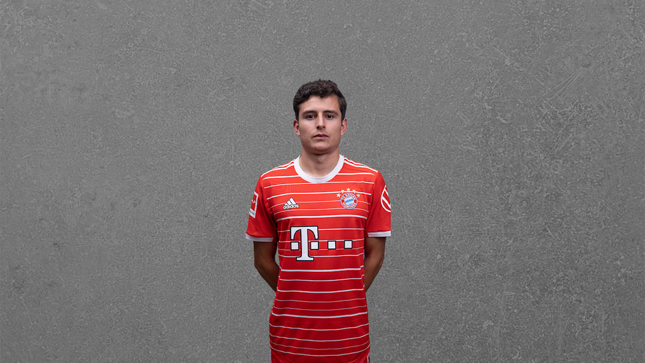 Manuel Peña FC Bayern World Squad