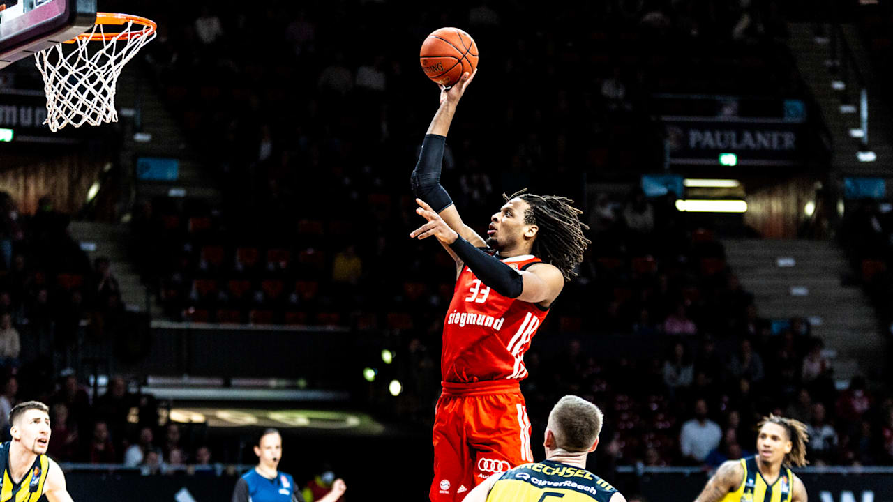 221206_FCBB_vs_EWE_Baskets-81
