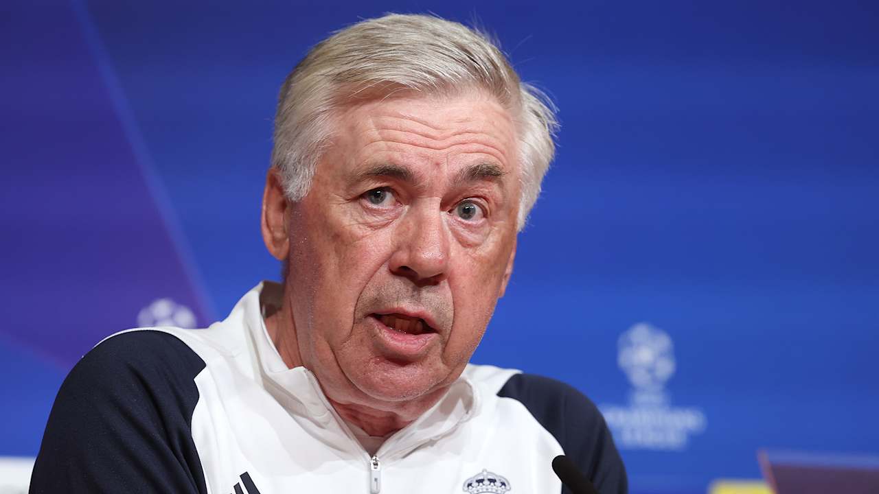 Pressekonferenz vor dem Spiel FC Bayern vs. Real Madrid im Video