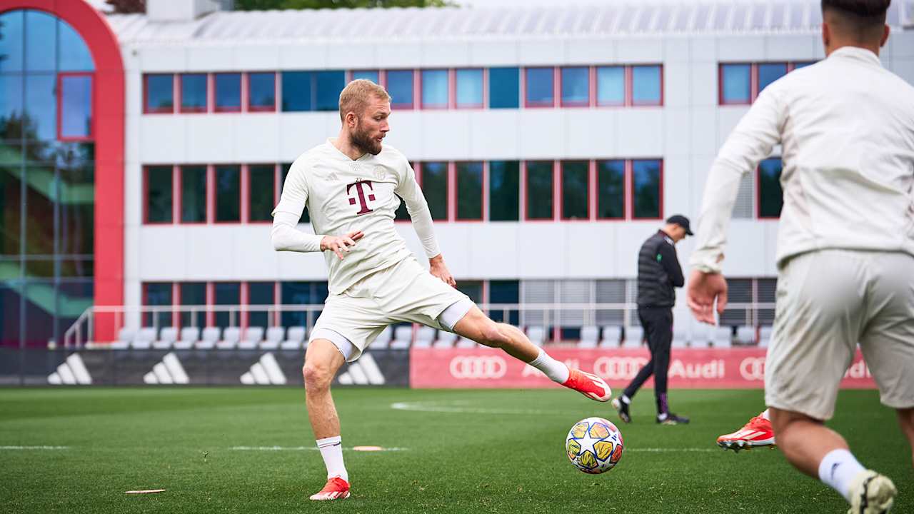 Bayern training before Real Madrid second leg