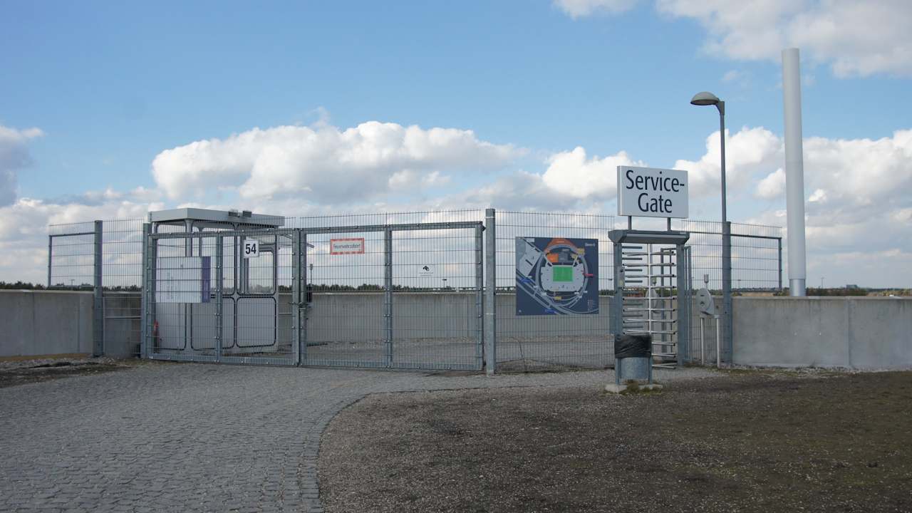 Service-Gate Eingang