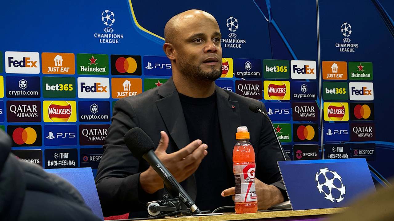 Vincent Kompany auf der Pressekonferenz nach dem Aston Villa-Spiel