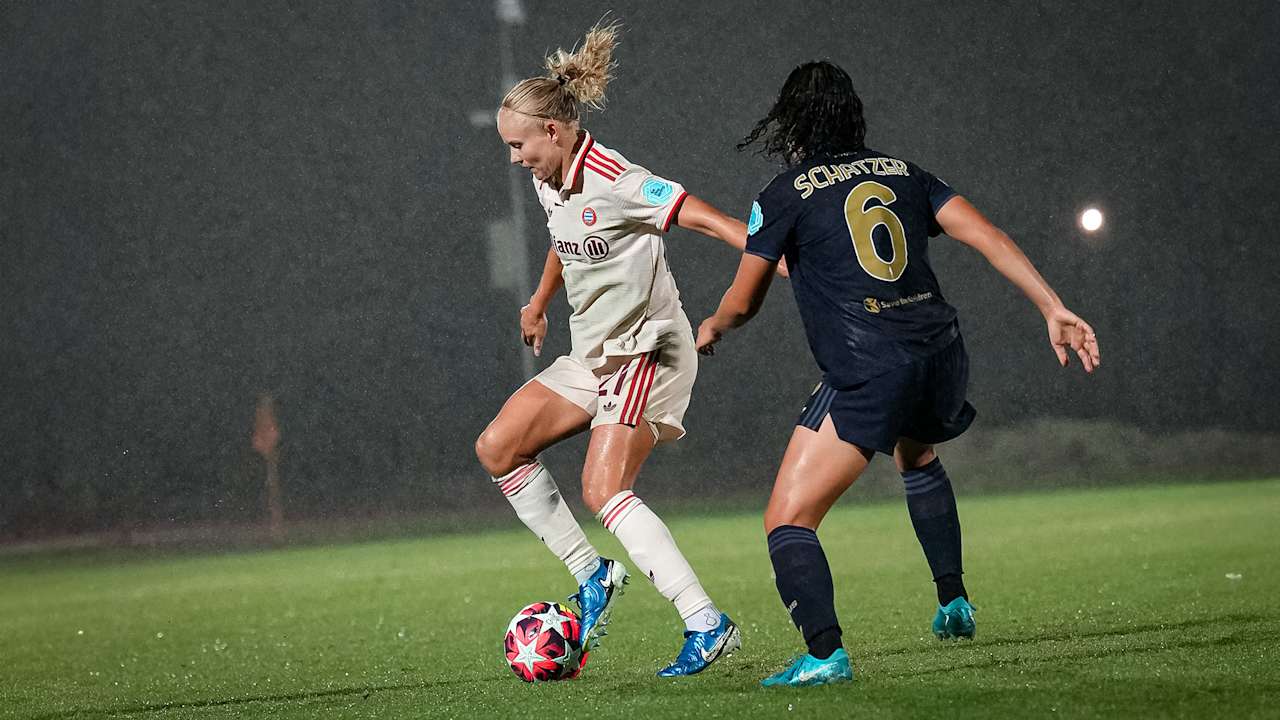 Pernille Harder, im Auswärtsspiel der FC Bayern Frauen bei Juventus Turin
