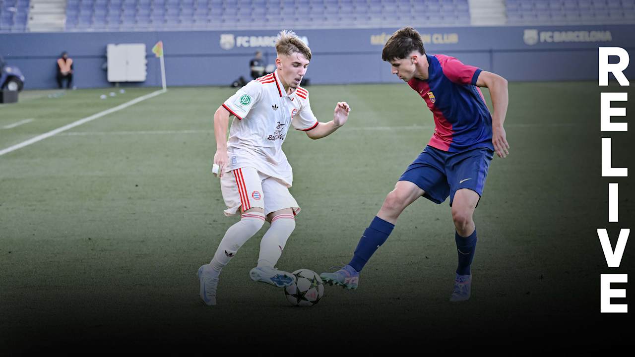 Lennart Karl, im Spiel der FC Bayern U19 beim FC Barcelona