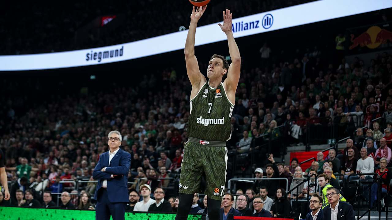Devin Booker trifft in Istanbul auf seinen alten Klub.