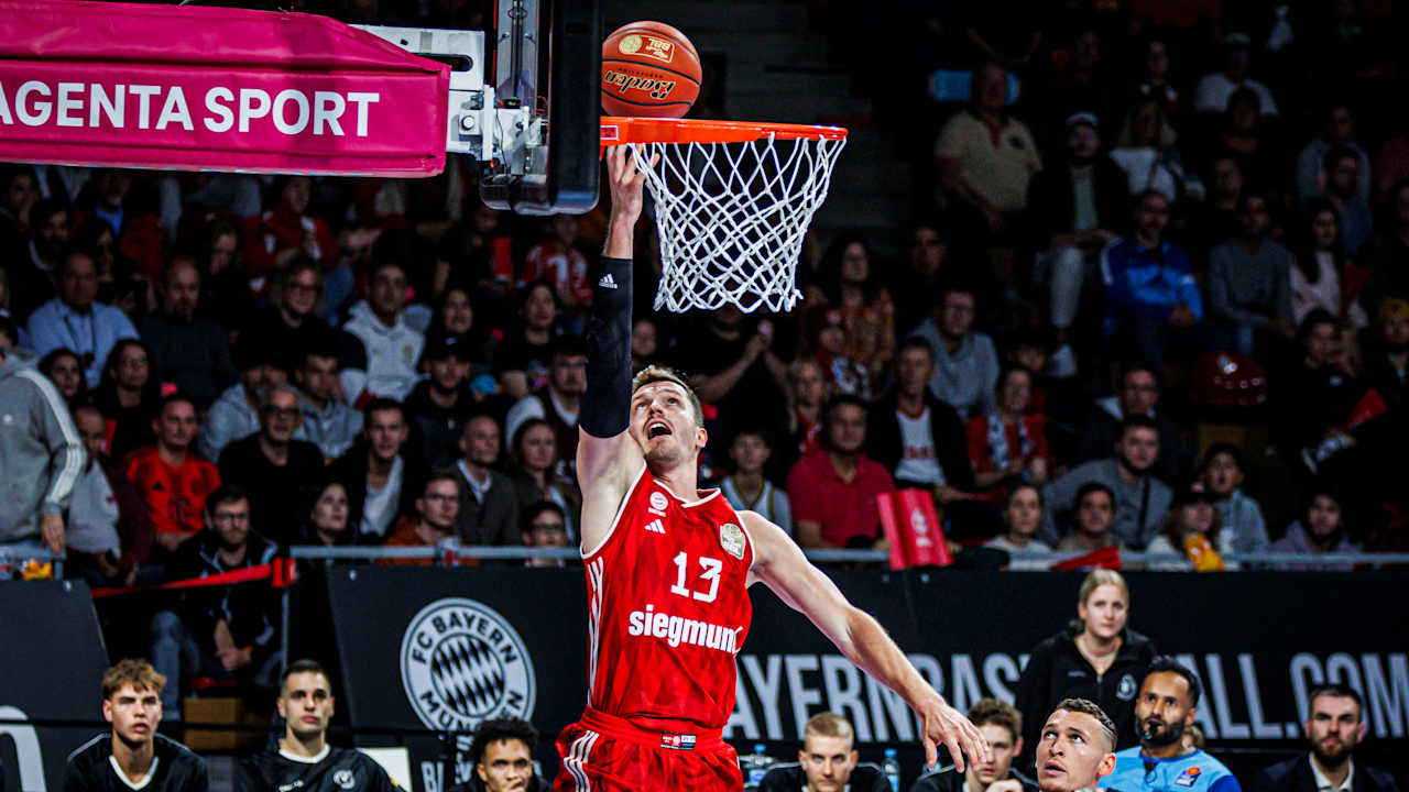 FC Bayern Basketball Kapitän Andi Obst fordert seine Mannschaft auf gegen Heidelberg Charakter zu zeigen.