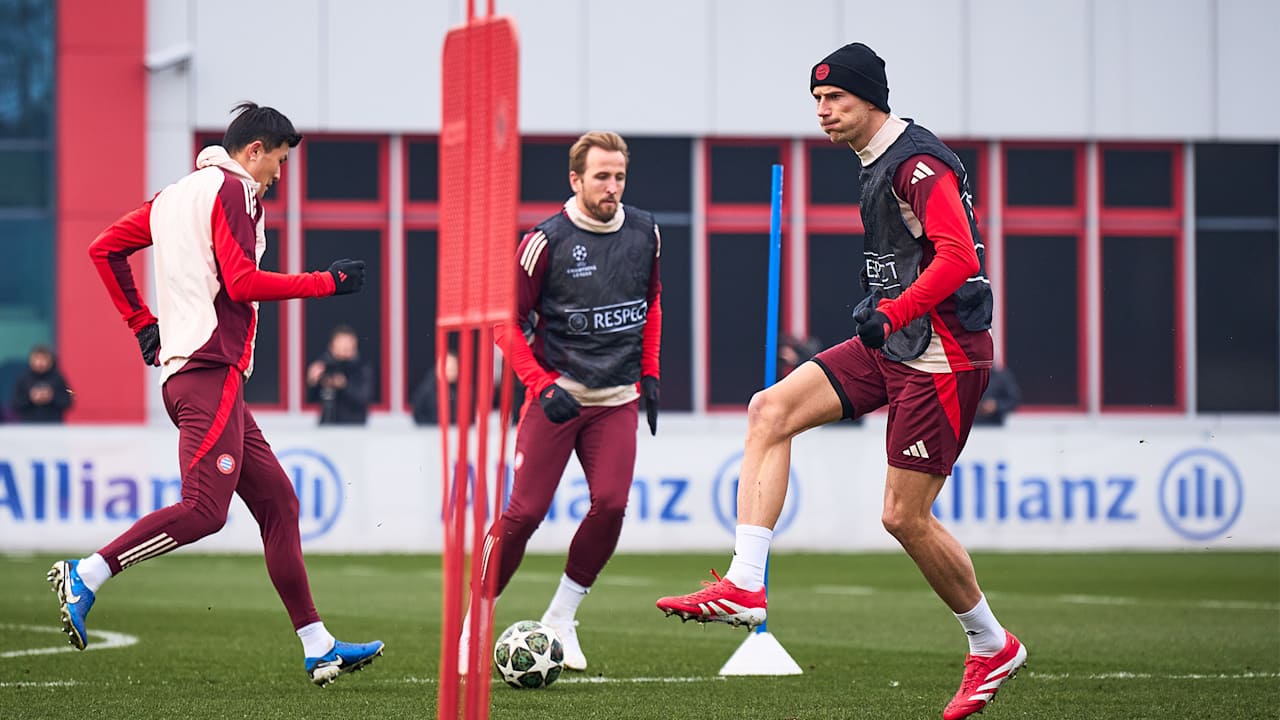 Training des FC Bayern vor dem Champions League-Spiel bei Celtic Glasgow