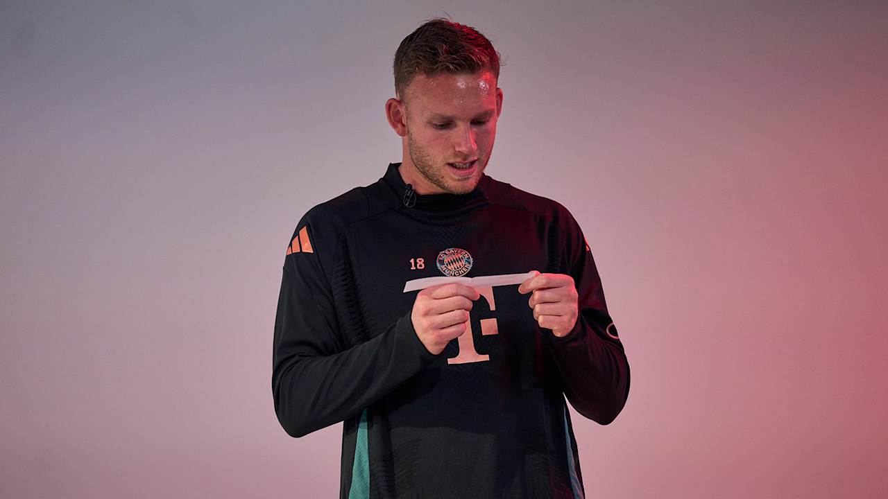 Sprachtraining: Daniel Peretz beim Deutschunterricht