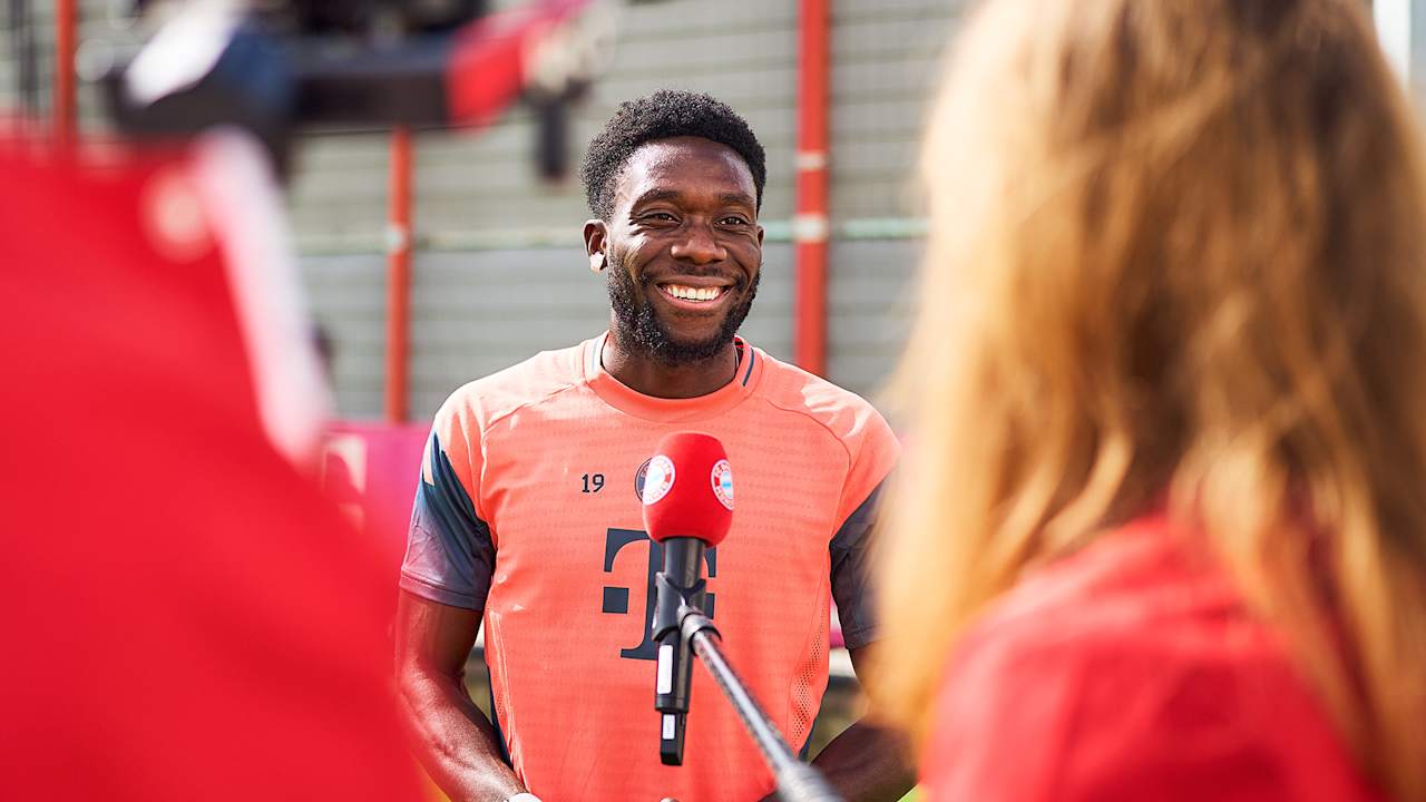 Alphonso Davies spricht im Interview