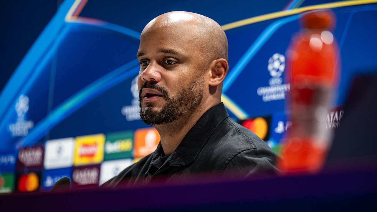 Vincent Kompany spricht auf der PK nach dem Spiel bei Arsenal