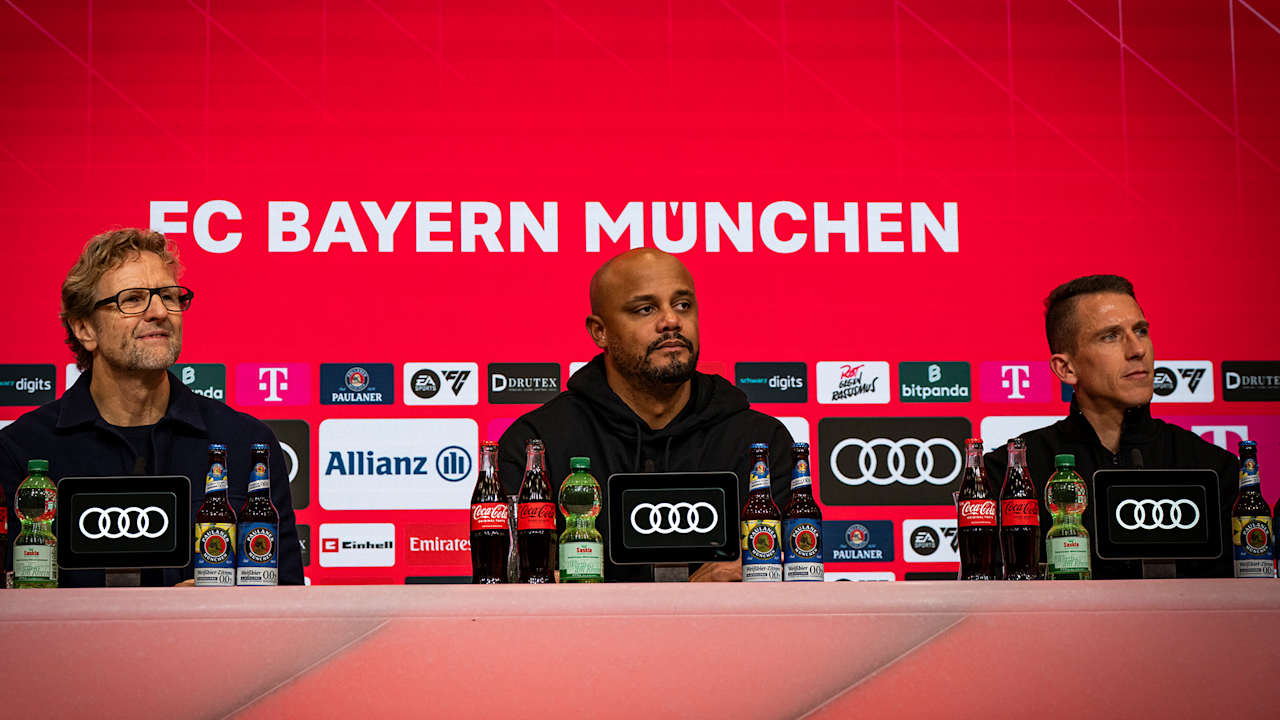 Pressekonferenz nach FC Bayern - Wolfsburg mit Dieter Nickles, Vincent Kompany und Daniel Bauer