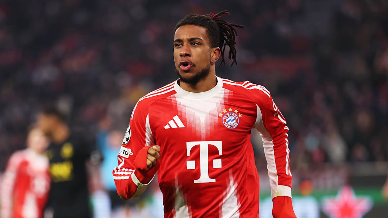 Michael Olise im roten Trikot