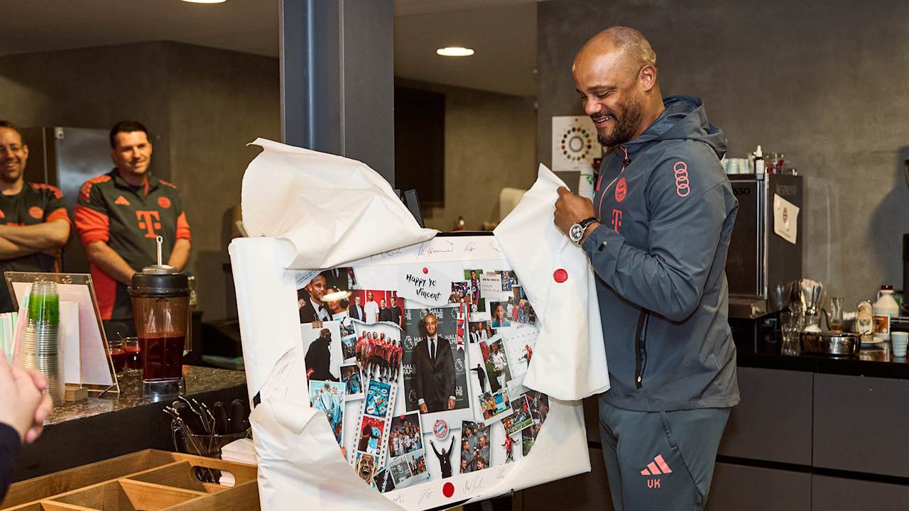 Der FC Bayern überraschte Trainer Vincent Kompany zum 40. Geburtstag.