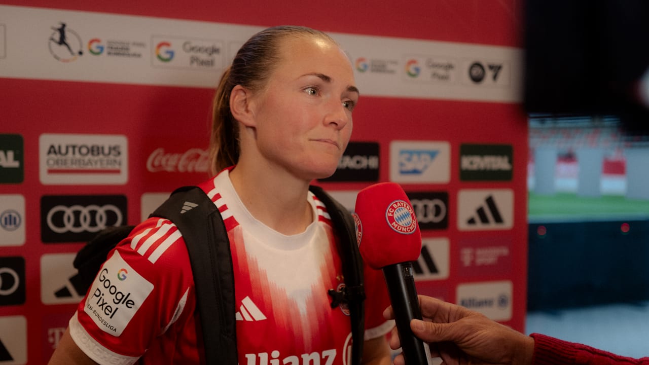 Magdalena Eriksson beim Interview mit FC Bayern TV.