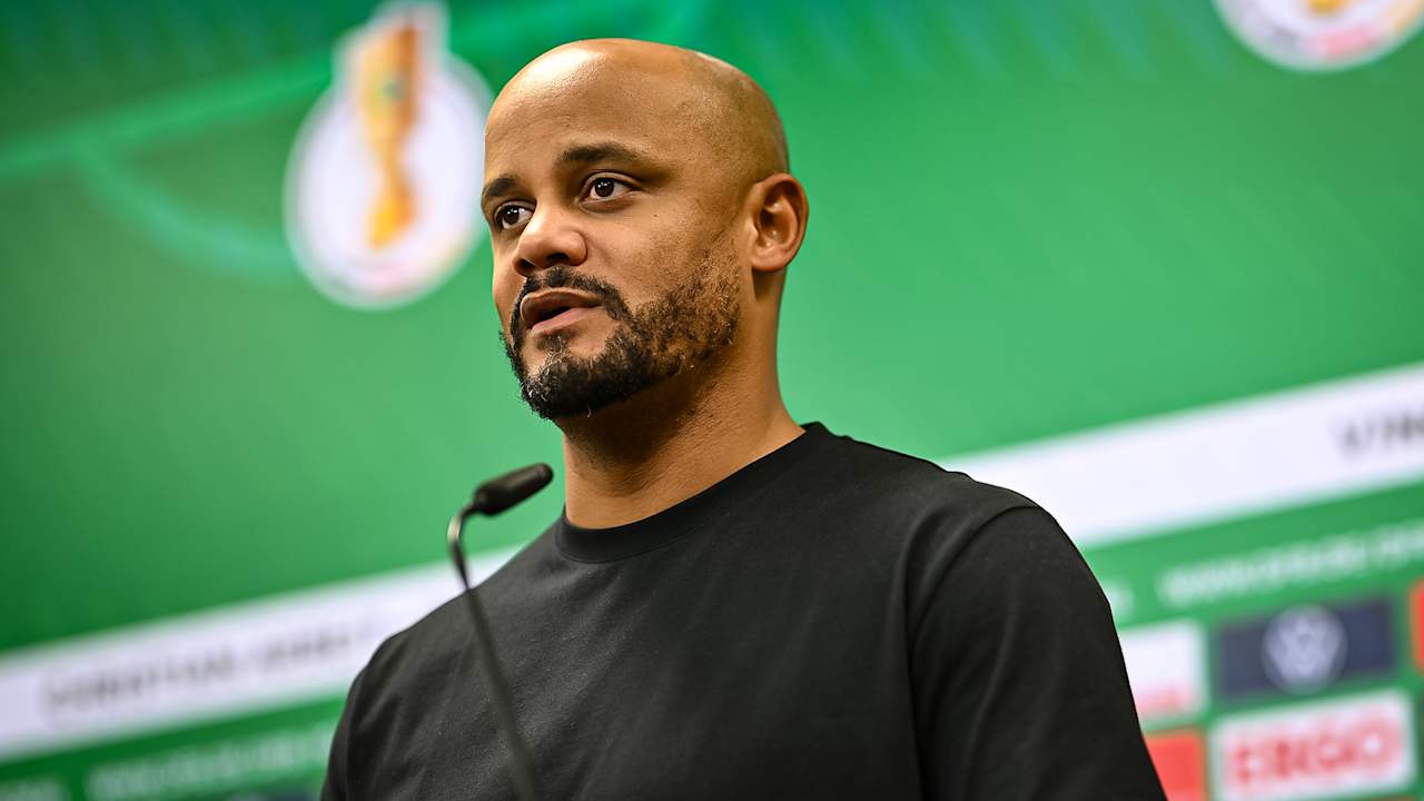 Vincent Kompany auf der Pressekonferenz nach dem Auswärtssieg des FC Bayern im DFB-Pokal-Achtelfinale bei Union Berlin