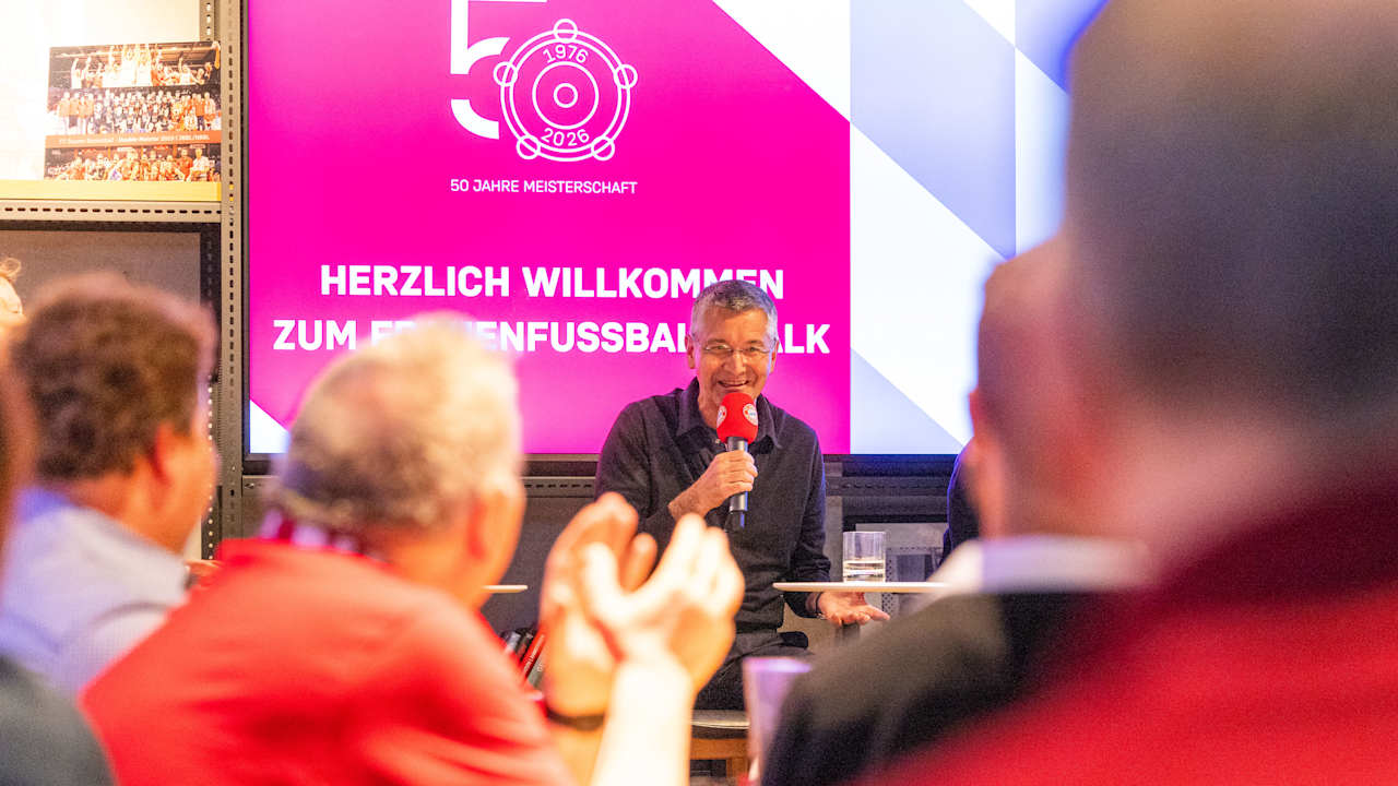 Herbert Hainer beim Mitgliederevent am FC Bayern Campus.