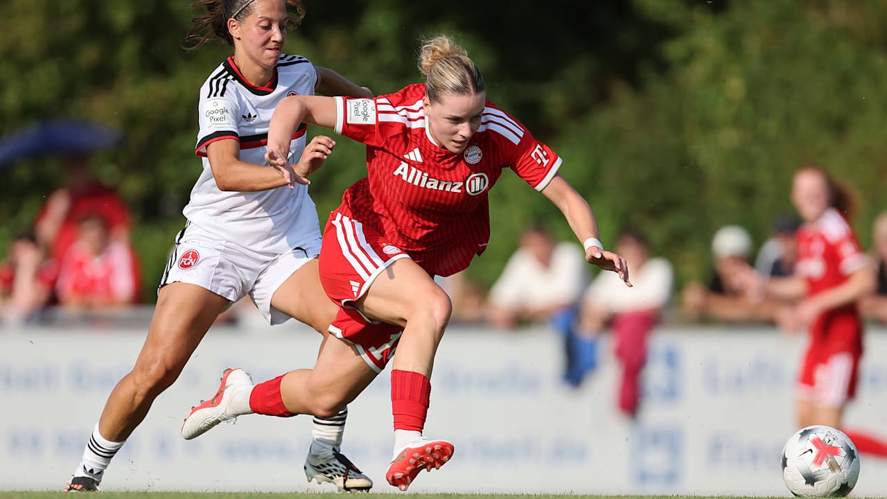 Alara im Kampf um den Ball während des Testspiels der FC Bayern Frauen gegen den 1. FC Nürnberg in der Sommervorbereitung 2026/27