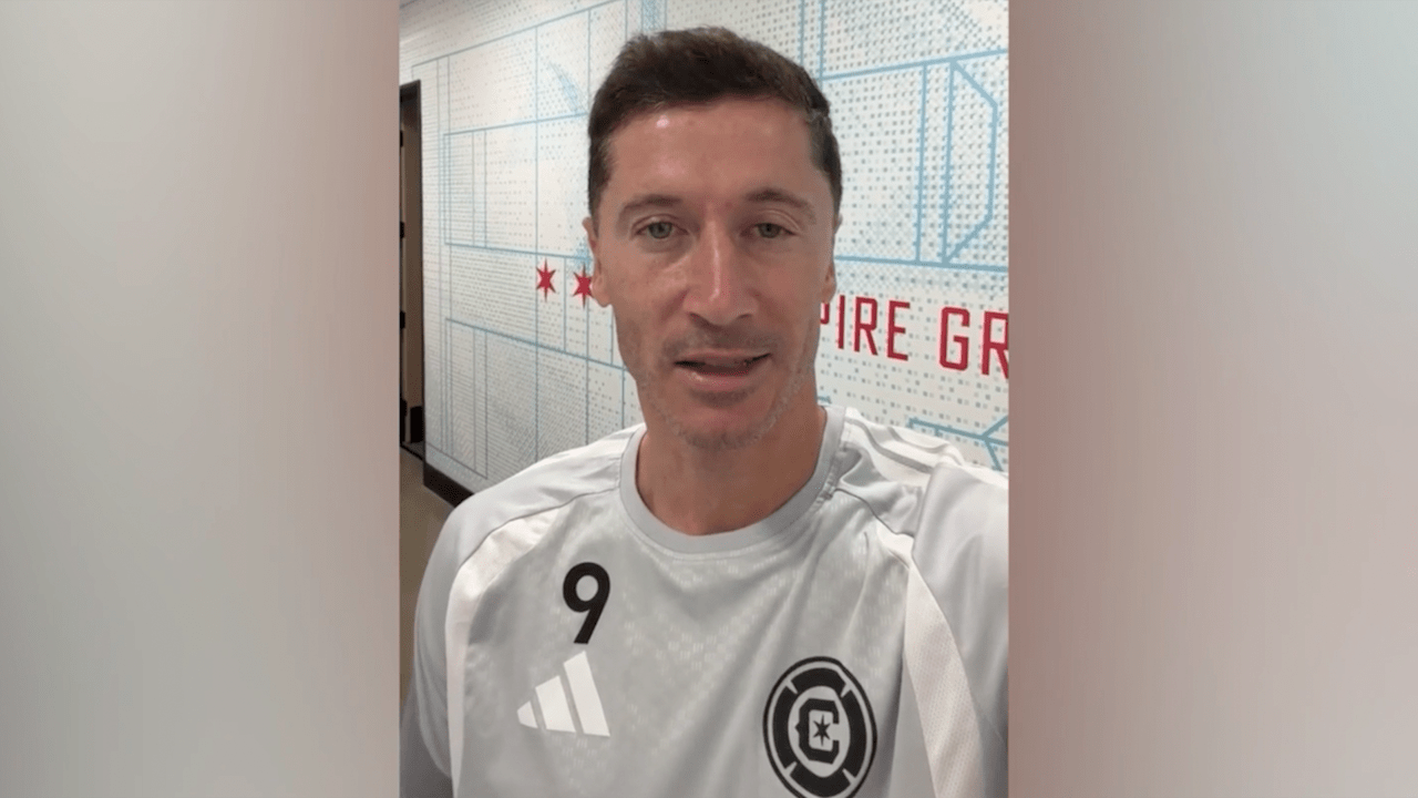 Robert Lewandowski spricht in einer Grußbotschaft an Kane