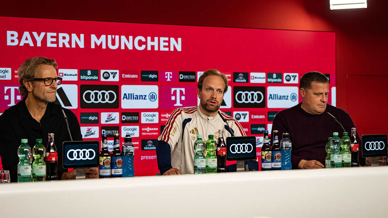 Pressetalk des FC Bayern vor dem Topspiel gegen Dortmund mit Dieter Nickles, Aaron Danks und Max Eberl