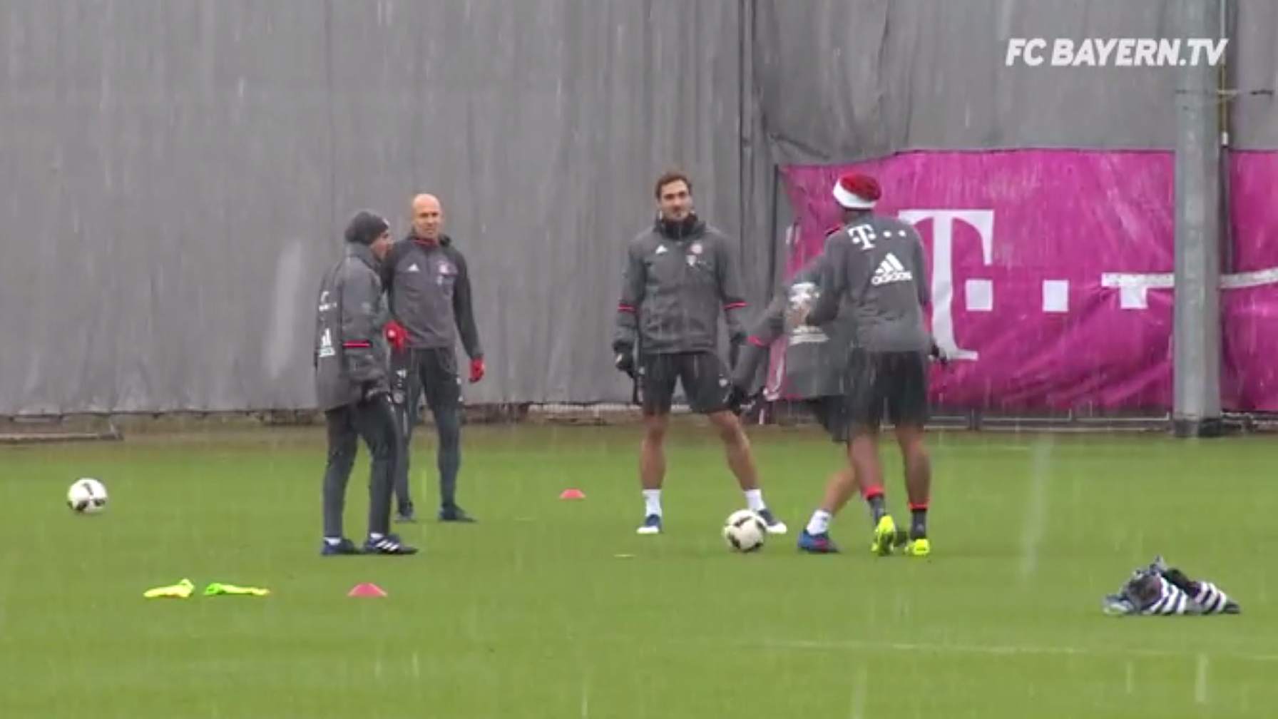 fcbayerntvnews_280217
