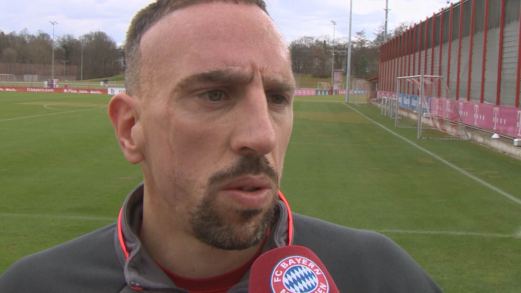 fcbayerntvnews_100317